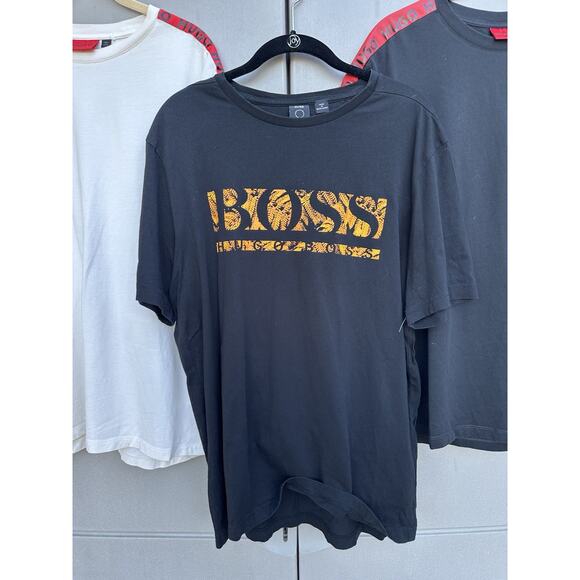 LOT OF 3 HUGO BOSS GRAPHIC T-SHIRTS STRIPED LOGO SZ L - Picture 4 of 16